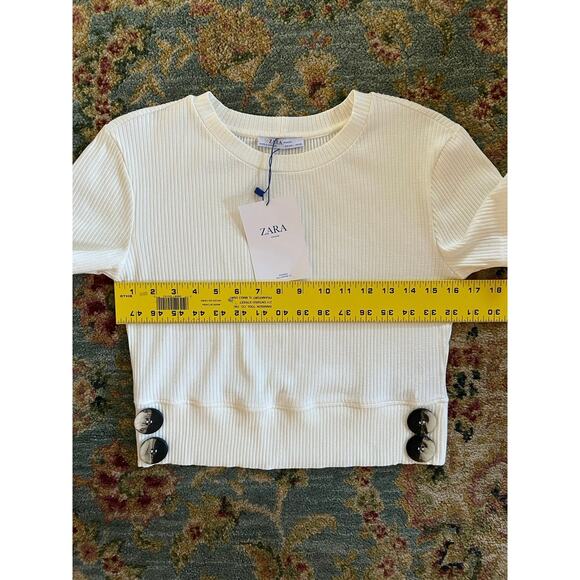 Zara Ribbed Cropped Short Sleeve Fitted T Shirt with Buttons - Picture 5 of 9